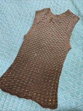 misdemeanor ombre, crochet top with gold sequence